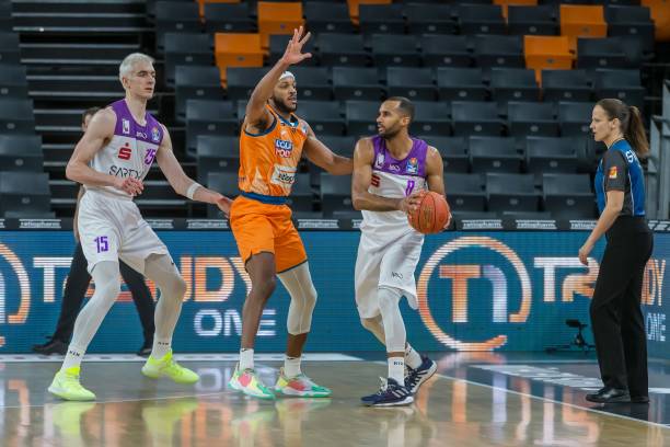 伊萨克的独 伊萨克的独