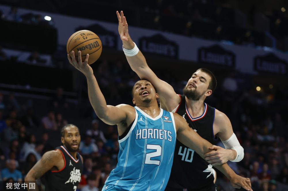 队友传球时 队友传球时